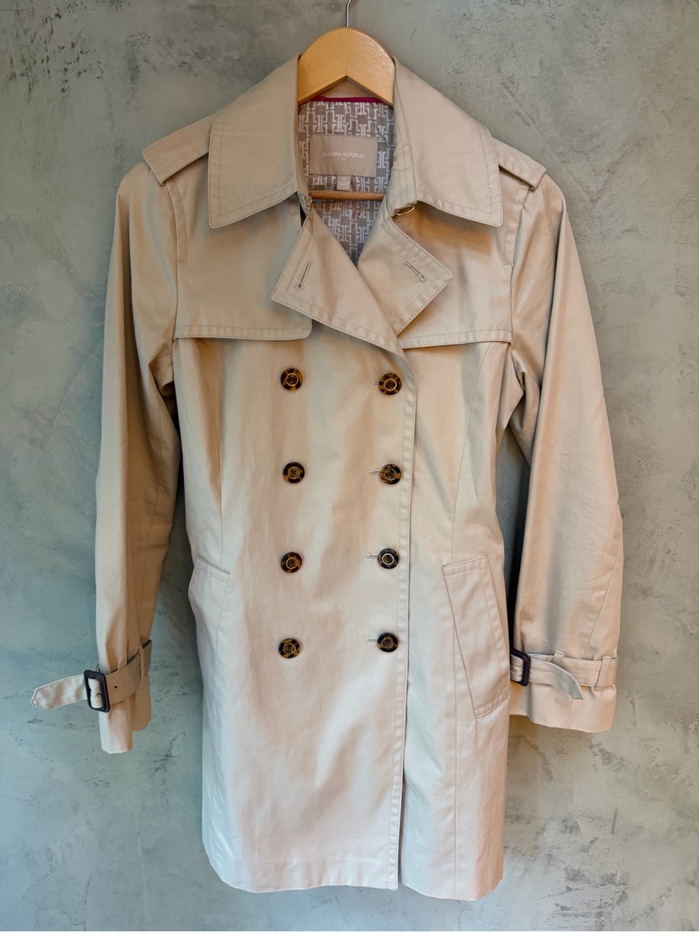 Banana Republic Light Beige Double-Breasted Trench Coat With Belted Waist